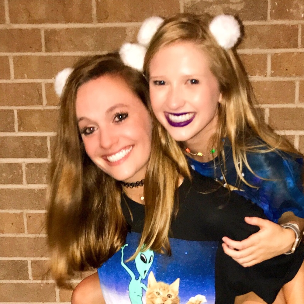 Meet your Posher, Emily